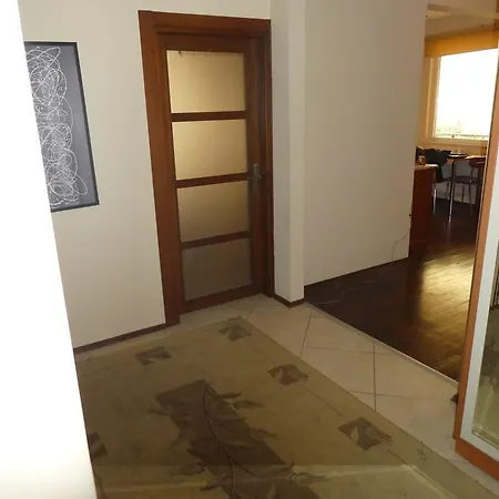 Apartmán 3+1 Merkez Denize 50 Mt.daire *